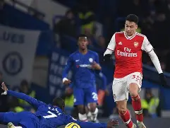 包含阿森纳英超战胜卢顿马丁内利单刀破门的词条