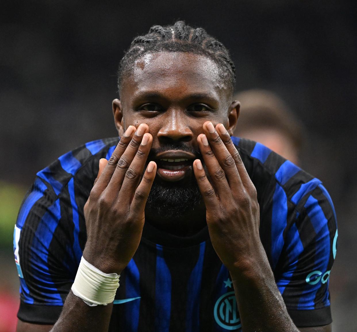 包含AC米兰意甲击败都灵吉鲁头球建功的词条 包含AC米兰意甲击败都灵吉鲁头球建功的词条